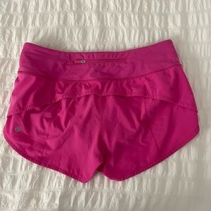 Lululemon 2.5” speed up short